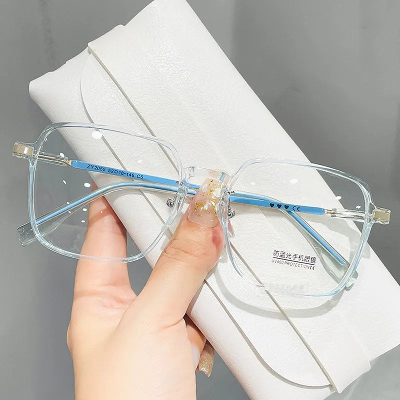 Trendy Fashionable Reading Glasses Women Anti Blue Light Presbyopia Eyewear High-definition Unisex Transparent Frame Eyeglasses