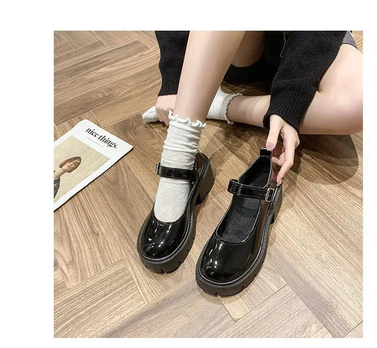 Lolita Shoes Japanese Girl Platform Black high heels fashion Round Toe Mary Jane Women Patent faux Leather Student Cosplay Shoes