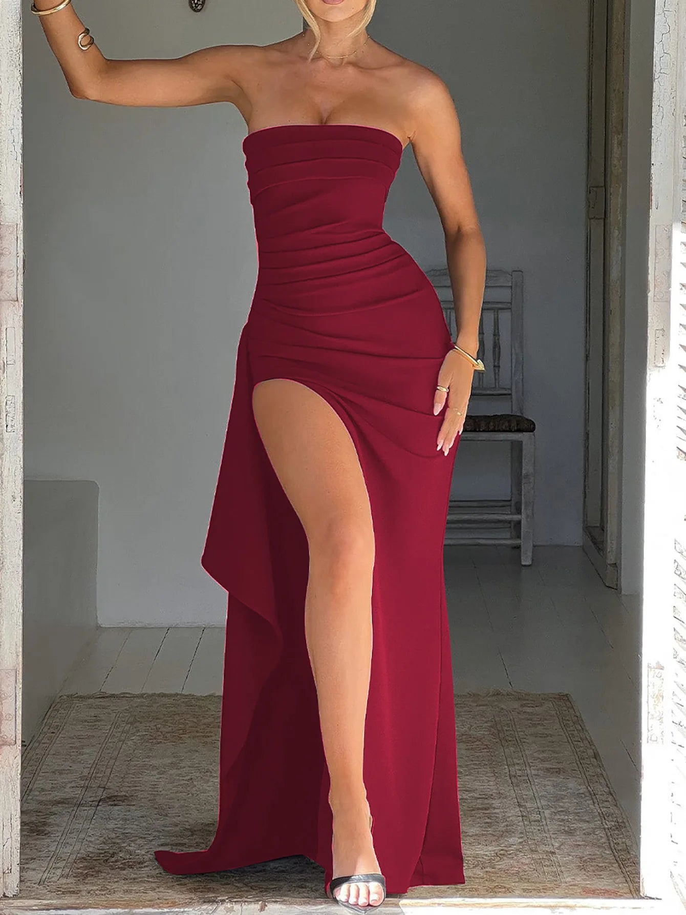 2025 spring new elegant temperament solid color strapless shoulder tight waist high slit little dress dress