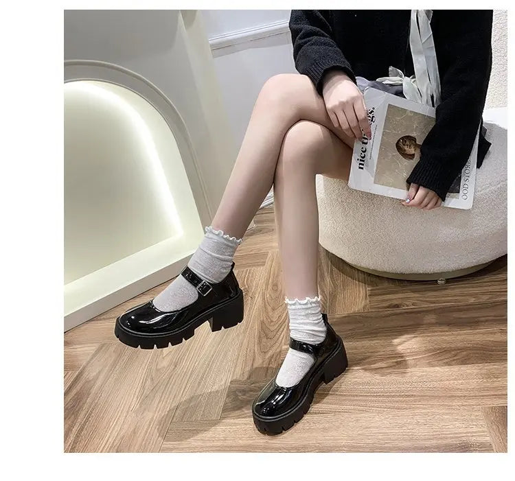 Lolita Shoes Japanese Girl Platform Black high heels fashion Round Toe Mary Jane Women Patent faux Leather Student Cosplay Shoes