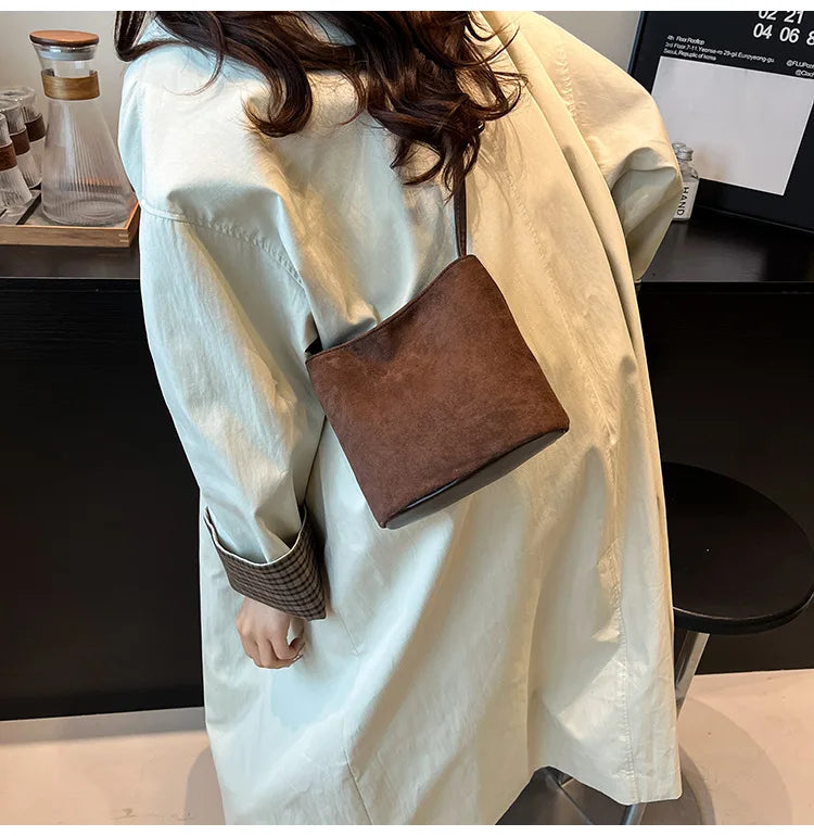 Mini Shoulder Bag Retro Leopard Print Women Crossbody Bucket Bag Fashion Ins Korean Style Faux Suede Fall New Simple Tote Bag
