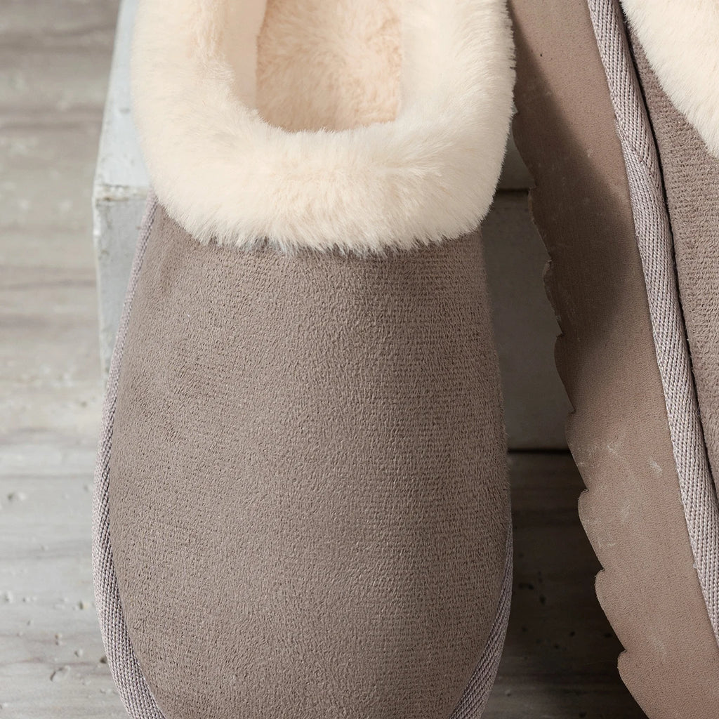 Winter fashion women's fluffy thick-soled casual shoes, thick-soled indoor anti-slip and warm with fur lining