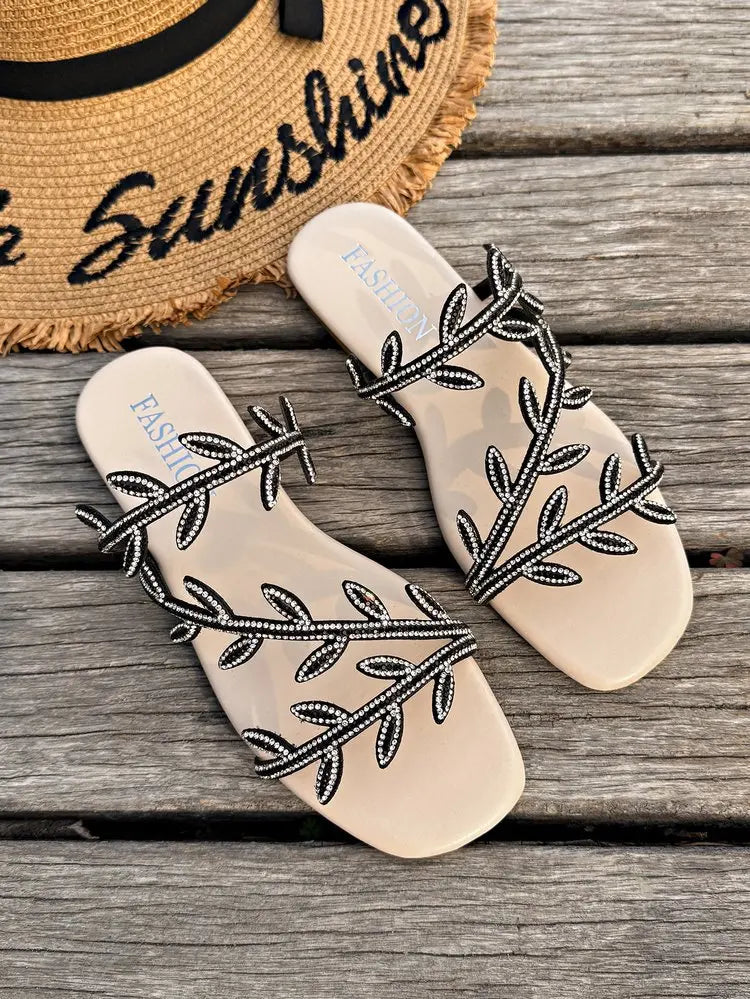 Fashionable Rhinestone Flat Bottom Sandals Women's Summer New Comfortable Slip-On Beach Slippers PU Material Casual Slippers