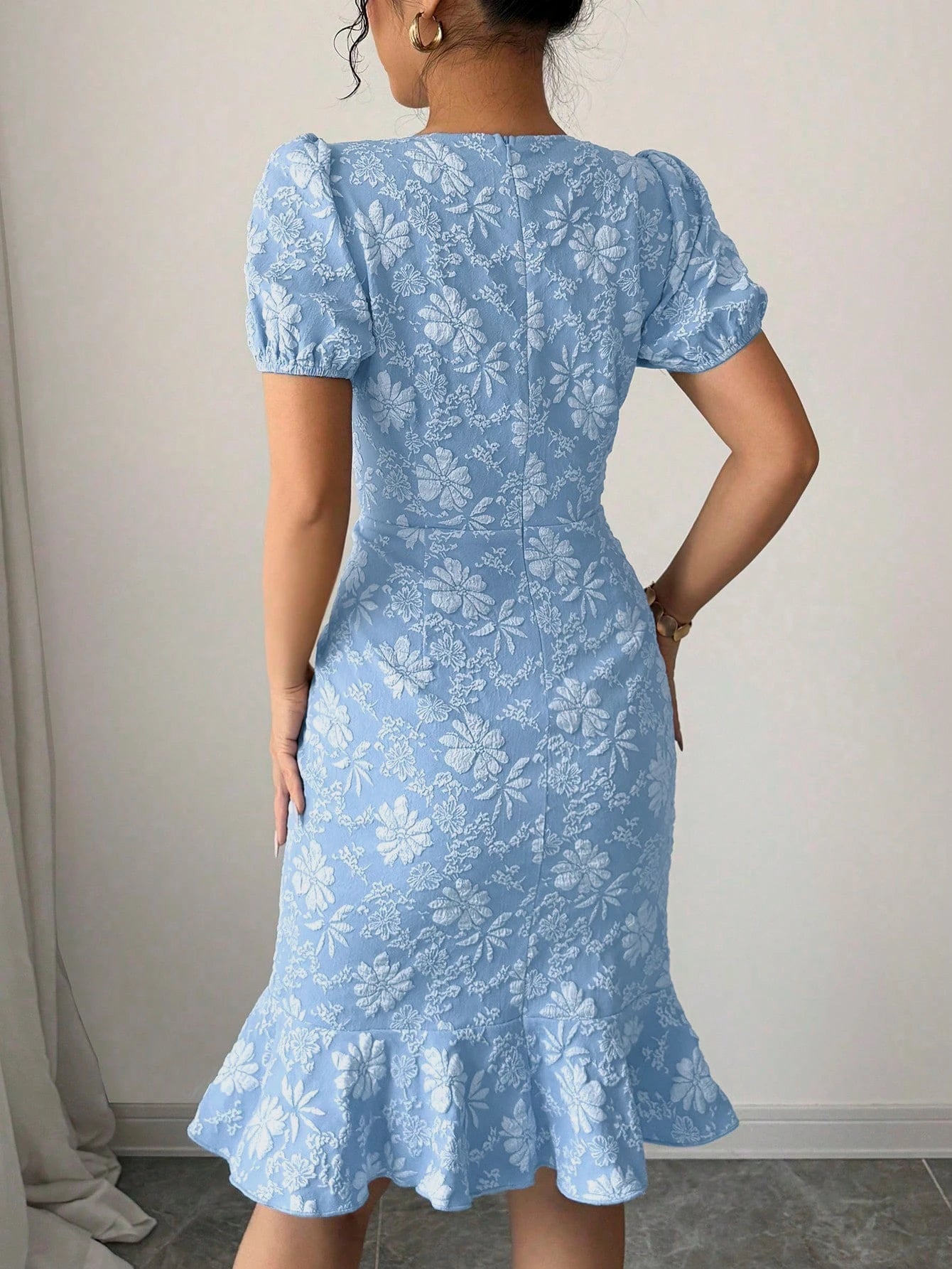 Women PuffSleeve CrewNeck LightBlue FloralJacquard RuffleHem BodyconMidi Dress Elegant Vacay Summer BeachBrunch Stretchy Dress