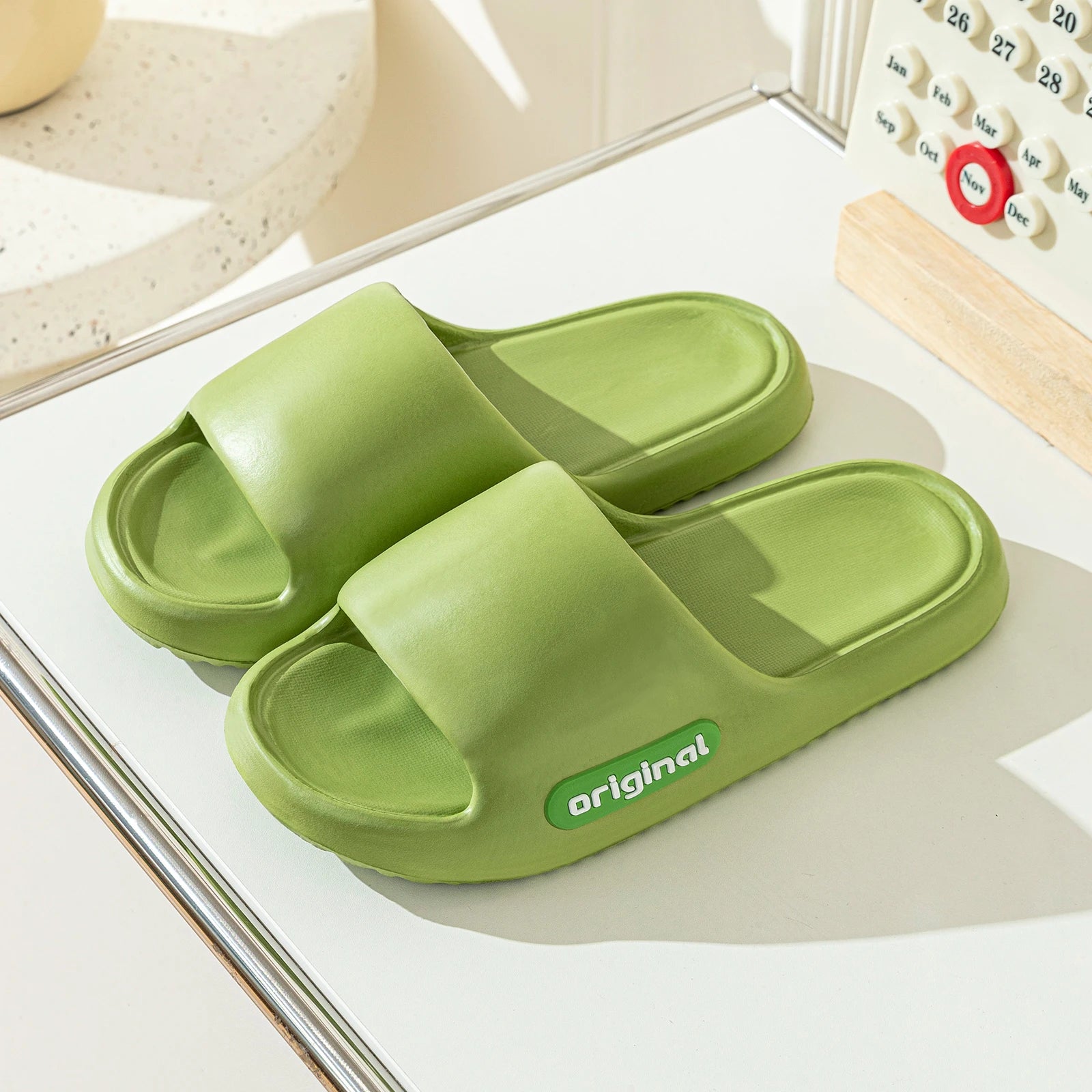 Comfy Lightweight Women's Slippers Cool Summer Soft Sole Fashion Indoor Non Slip Open Toed Breathable Home Men Shoes