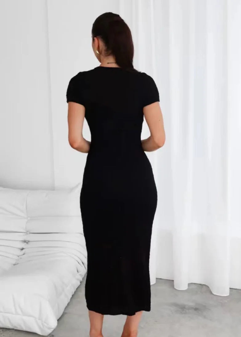Women's elegant and fashionable short-sleeved hip-covering dress, popular European and American style, can be worn in all season