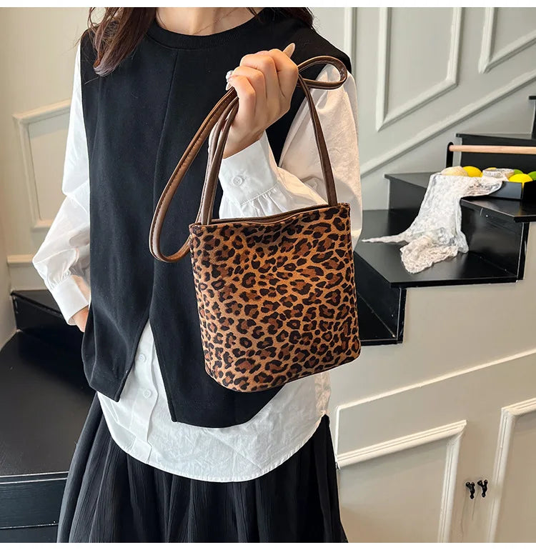 Mini Shoulder Bag Retro Leopard Print Women Crossbody Bucket Bag Fashion Ins Korean Style Faux Suede Fall New Simple Tote Bag