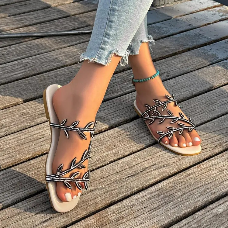 Fashionable Rhinestone Flat Bottom Sandals Women's Summer New Comfortable Slip-On Beach Slippers PU Material Casual Slippers