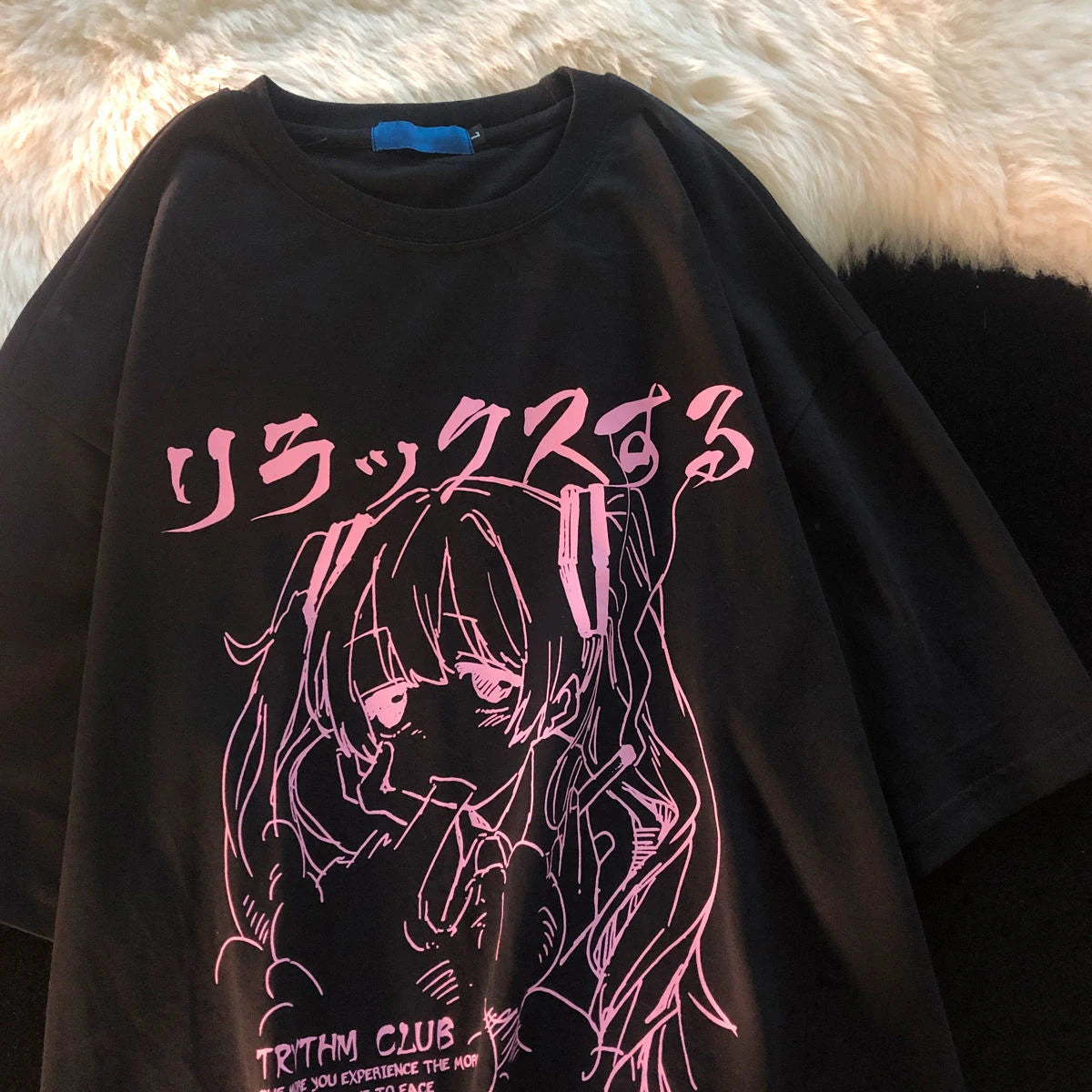 Women's Y2K Japanese Harajuku Graphic T-Shirt Kawaii Anime Print Oversized Grunge Top for Casual Wear Graphic T Shirts