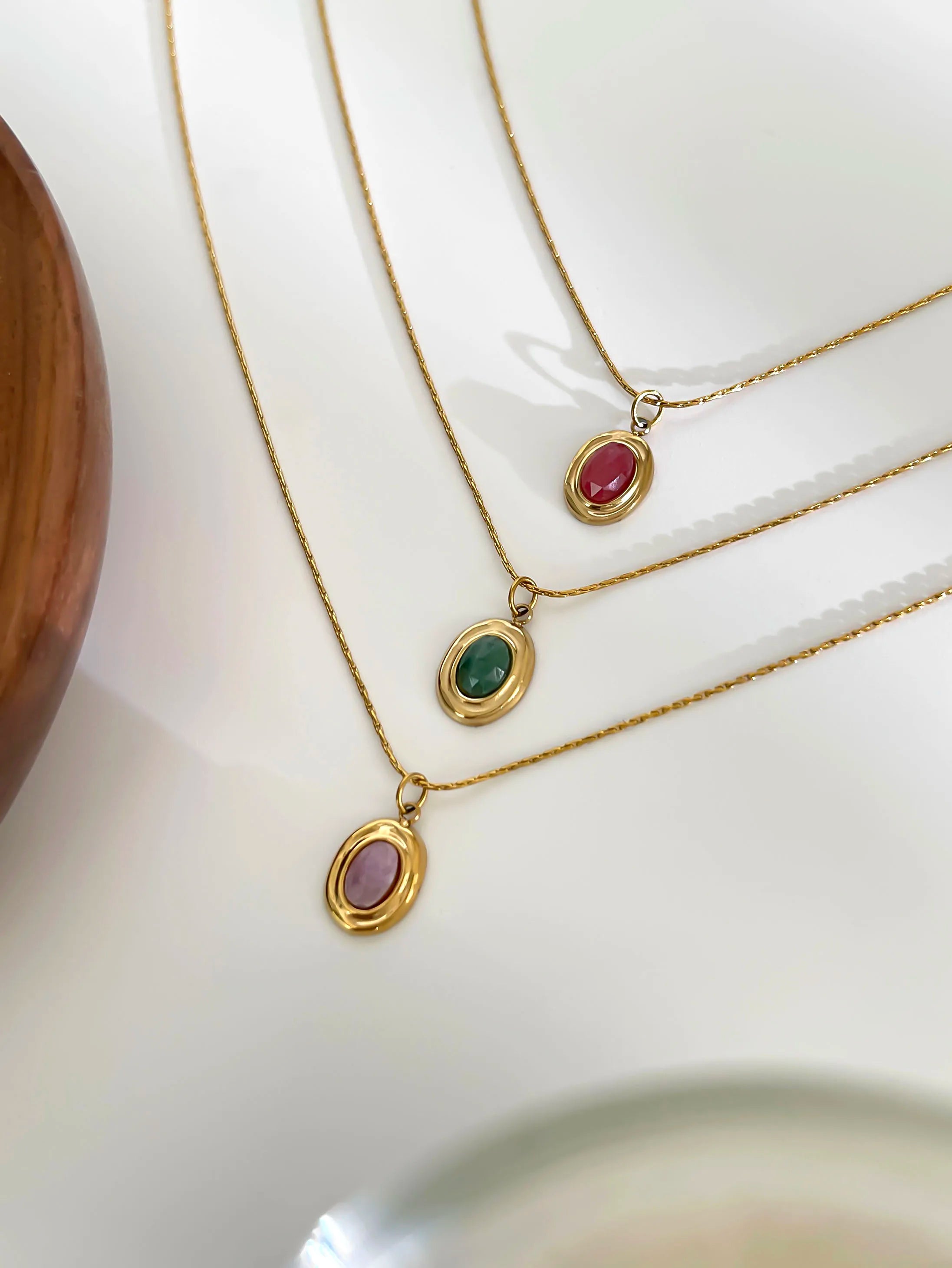 GHIDBK Fashionable Stainless Steel Natural Stone Pendant Necklace Gold-Plated Women's Party Dailys Versatile Jewelry Gifts