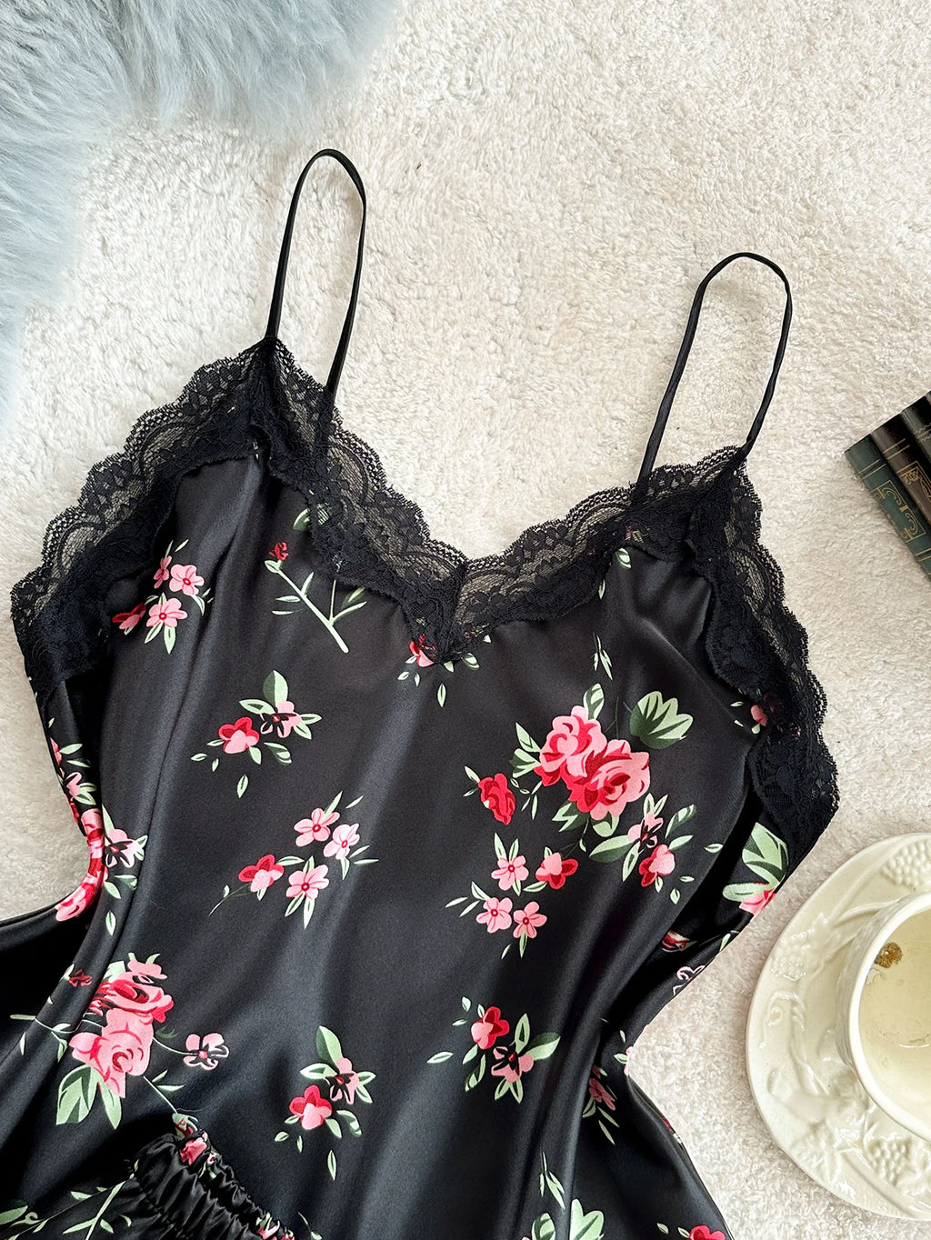 Women 2 Piece Set Elegant And Romantic Printed V Neck Lace Top And Pants Comfortable And Breathable Women's Clothing