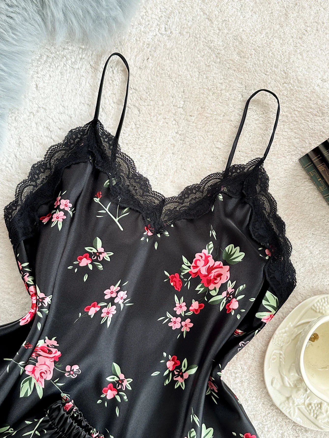Women 2 Piece Set Elegant And Romantic Printed V Neck Lace Top And Pants Comfortable And Breathable Women's Clothing