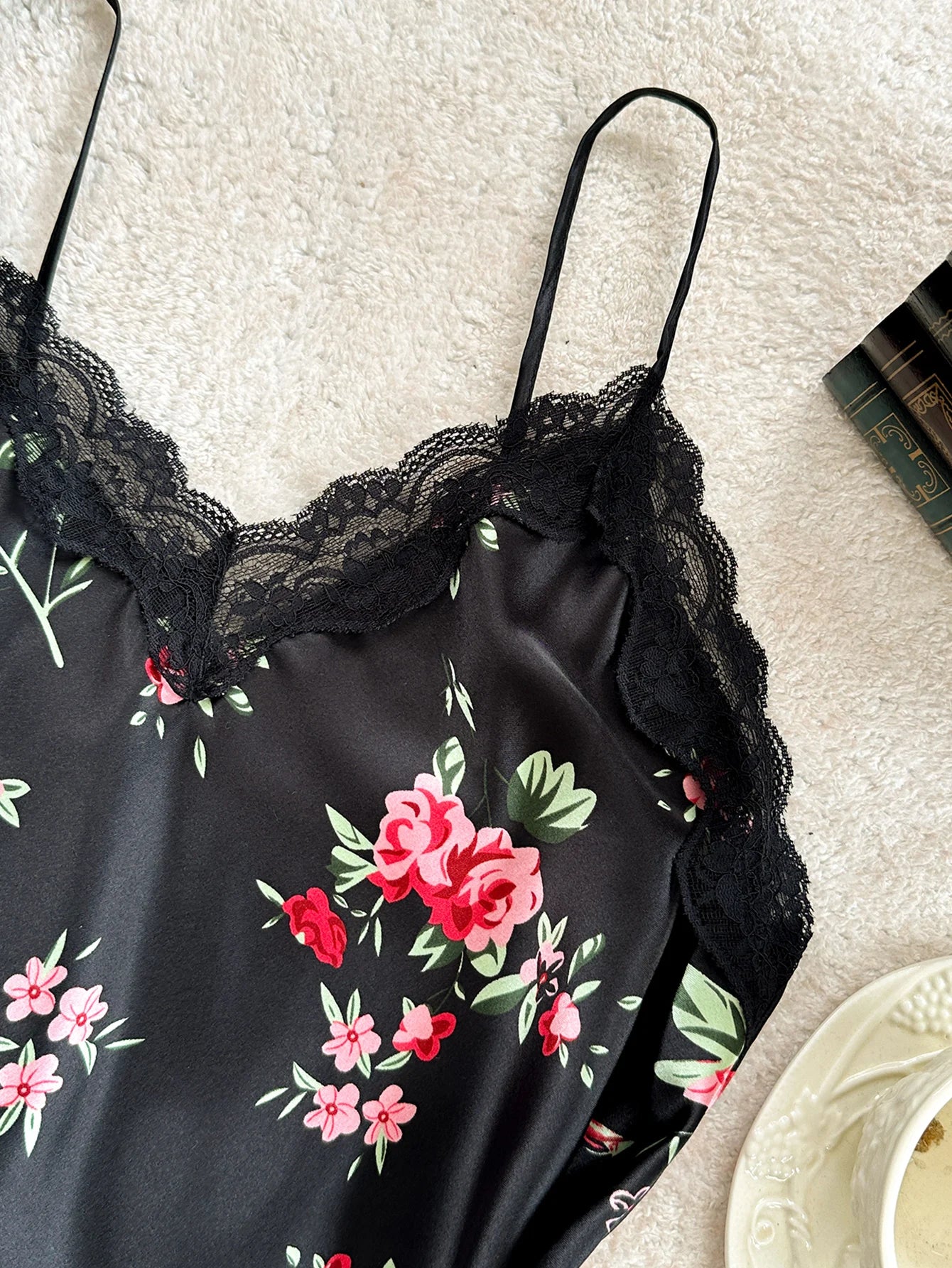 Women 2 Piece Set Elegant And Romantic Printed V Neck Lace Top And Pants Comfortable And Breathable Women's Clothing
