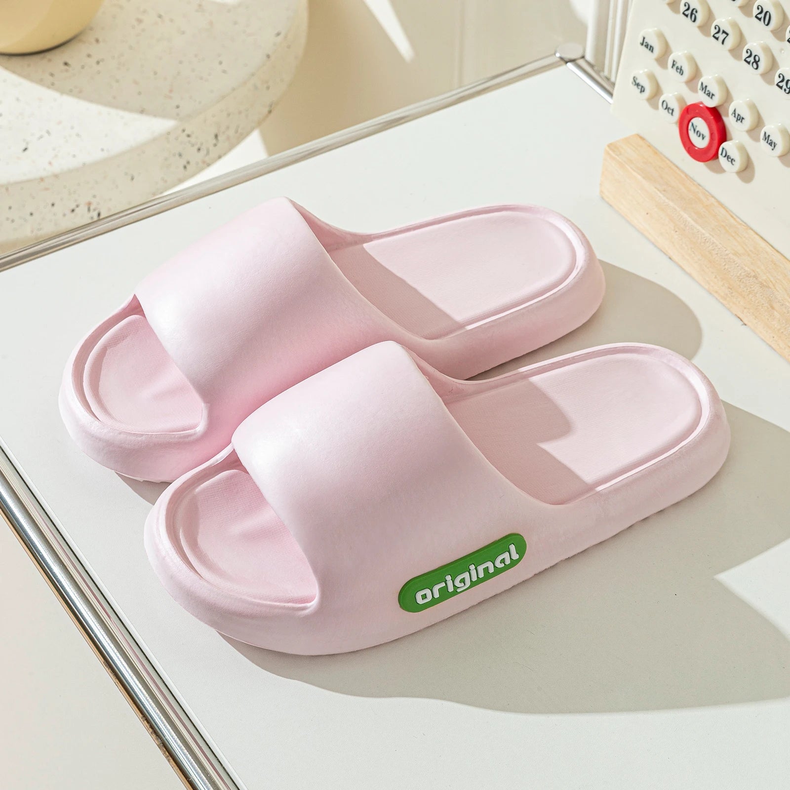Comfy Lightweight Women's Slippers Cool Summer Soft Sole Fashion Indoor Non Slip Open Toed Breathable Home Men Shoes