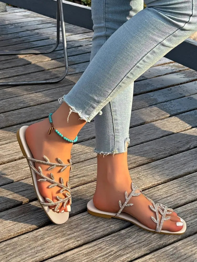 Fashionable Rhinestone Flat Bottom Sandals Women's Summer New Comfortable Slip-On Beach Slippers PU Material Casual Slippers