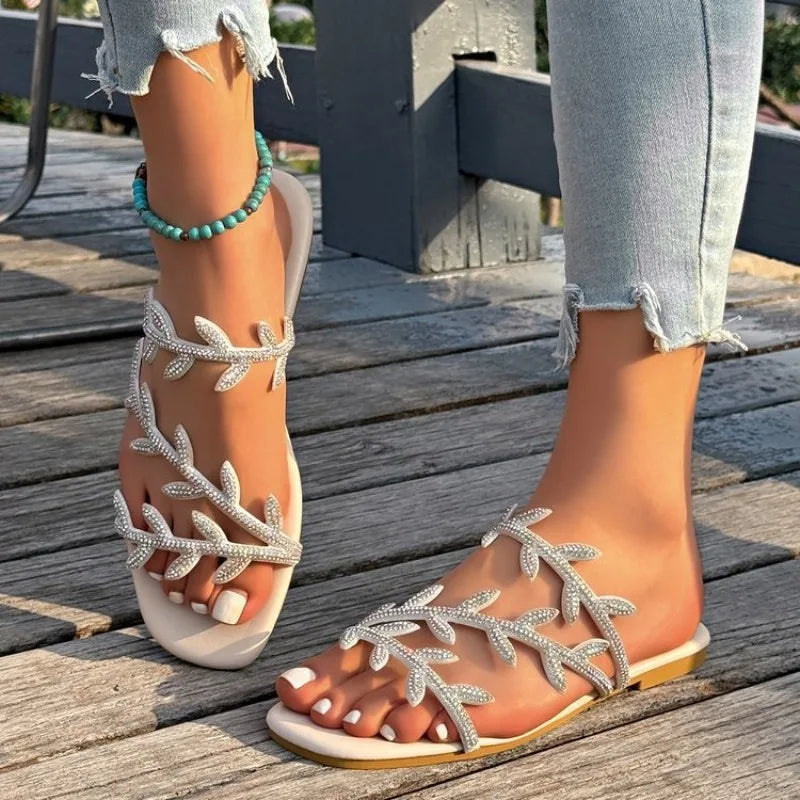 Fashionable Rhinestone Flat Bottom Sandals Women's Summer New Comfortable Slip-On Beach Slippers PU Material Casual Slippers