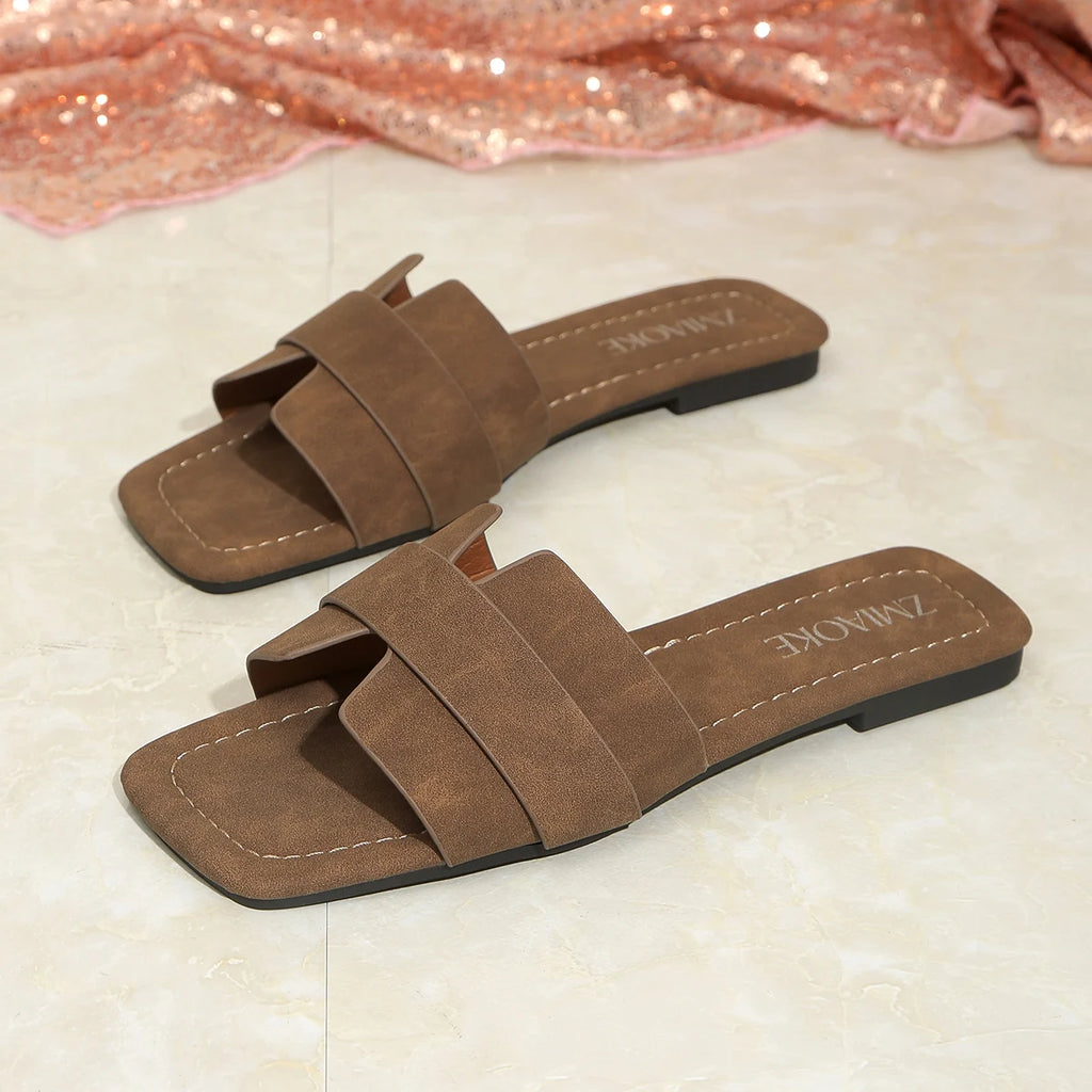 Women Slippers 2026 New Summer Lightweigh Shoes Women Flat Outdoor Beach Slippers Female Outdoor Sexy Sandals Slides Women